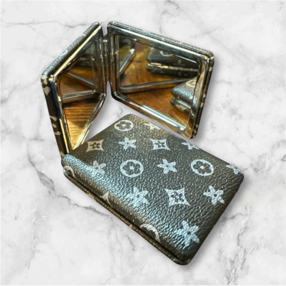 Fashion Black and Gray Monogram Mirror